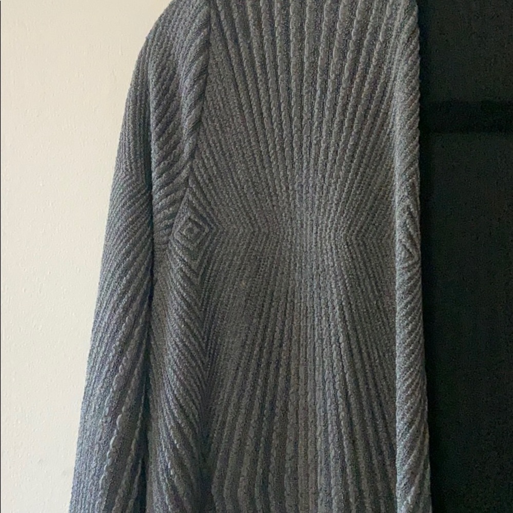 Gray textured cardigan duster with pockets